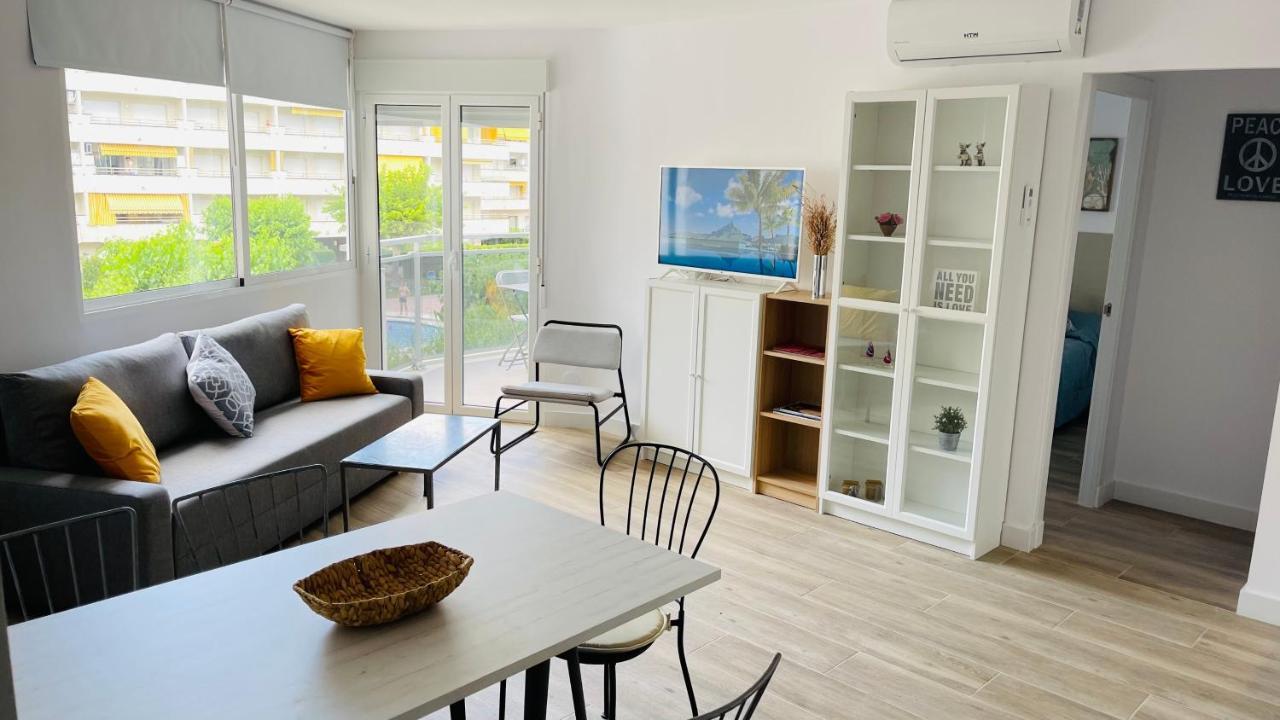 Delux Apartament ซาลอว์ ภายนอก รูปภาพ