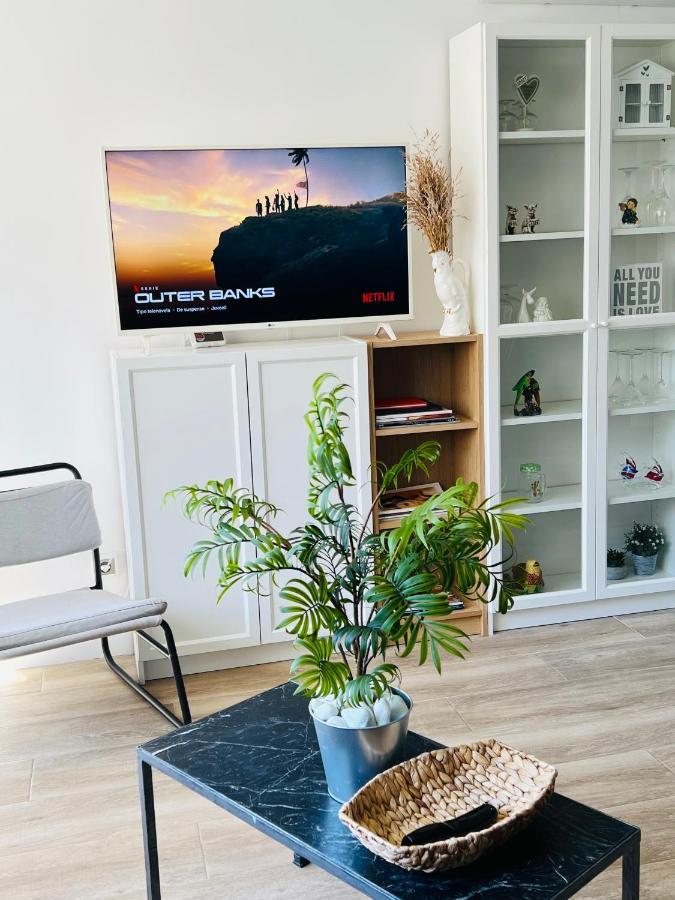 Delux Apartament ซาลอว์ ภายนอก รูปภาพ